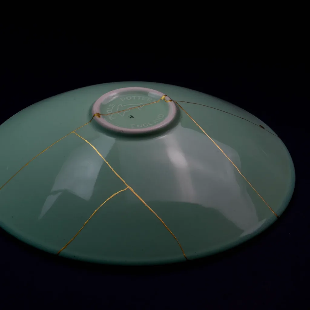 Blue bowl with gold finishing