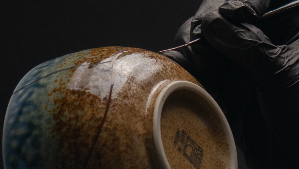 kintsgi layering process with bengara urushi lacuqer